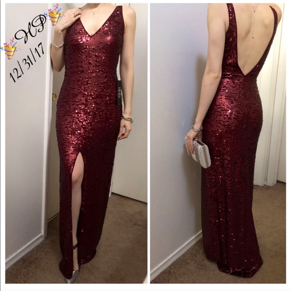 🎉HP🎉BCBG Maxazria Burgundy Sequined Gown